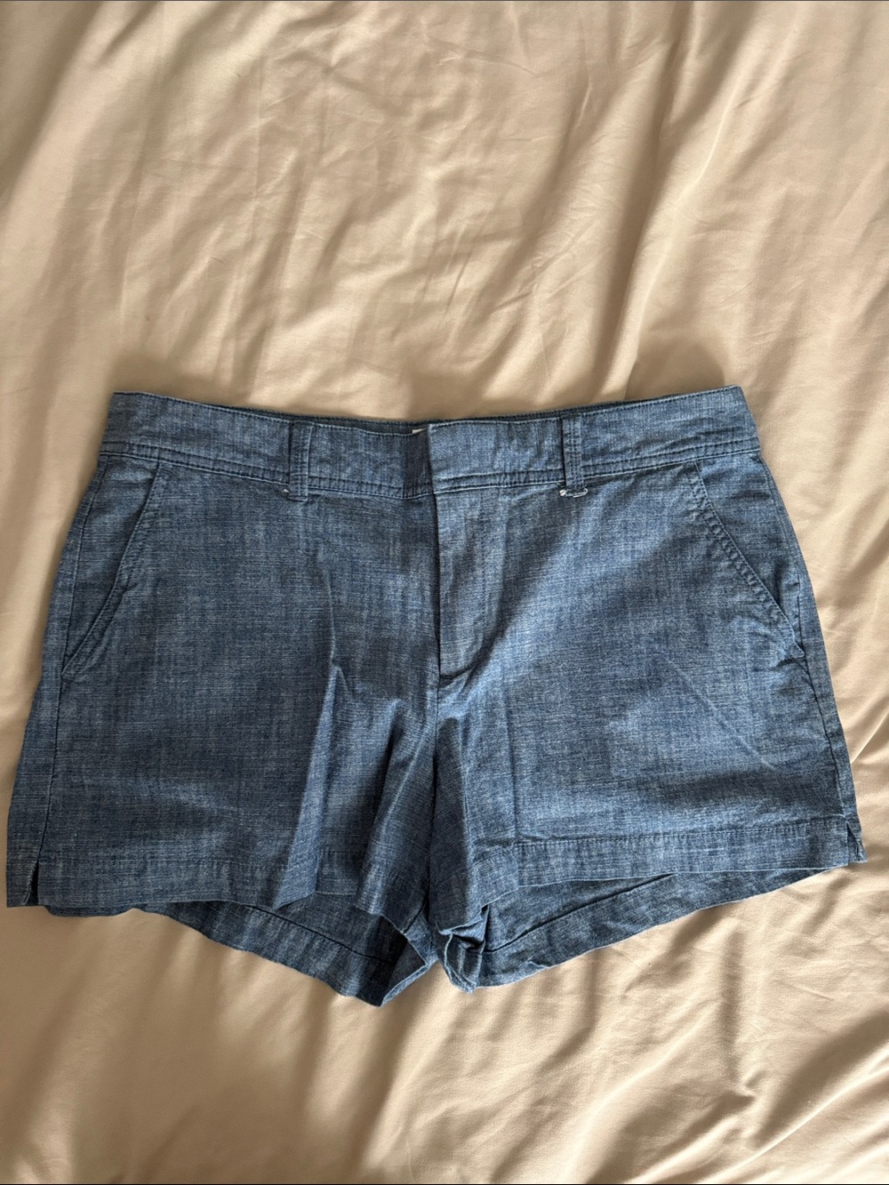 Gap Chambray Blue Women’s Tailored Shorts